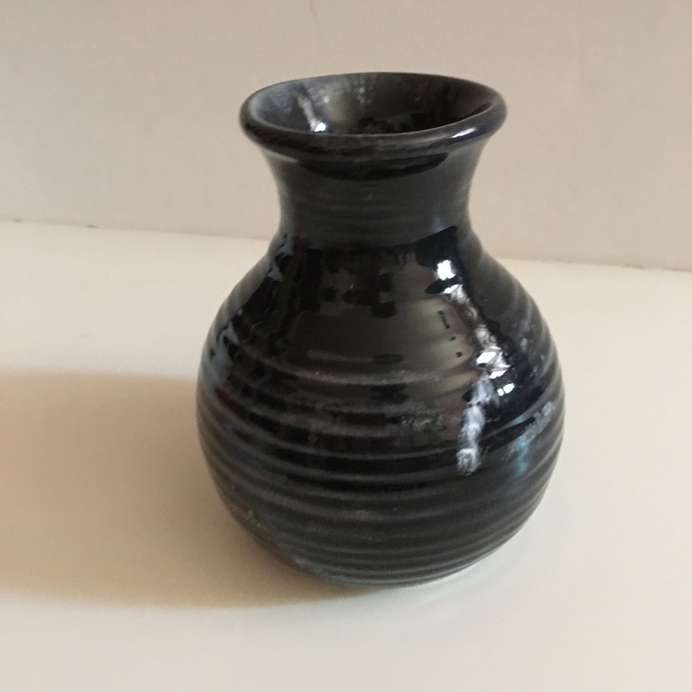 Black Glazed Clay Vase - Picture 7 of 8